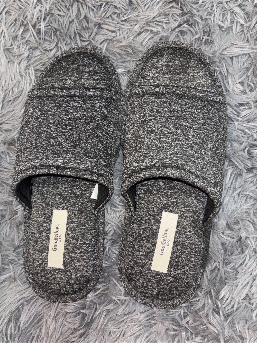 Goodfellow & Co Charcoal men’s memory foam Knit Slide Slippers